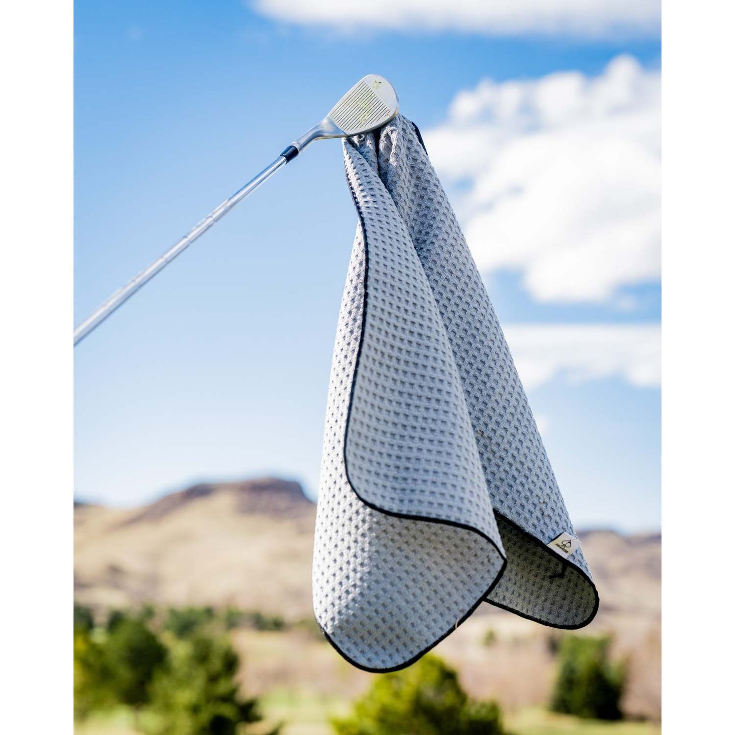 MAGNETIC TOWEL - WHITE