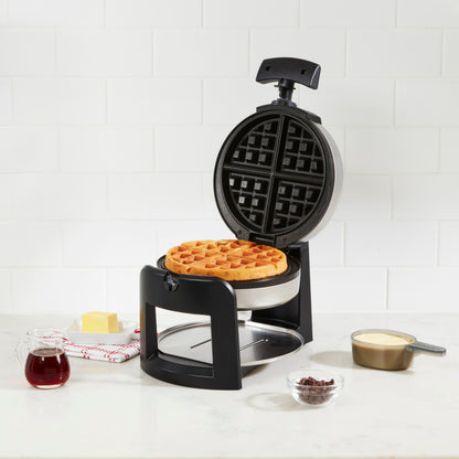 CUISINART ROUND FLIP BELGIAN WAFFLE MAKER